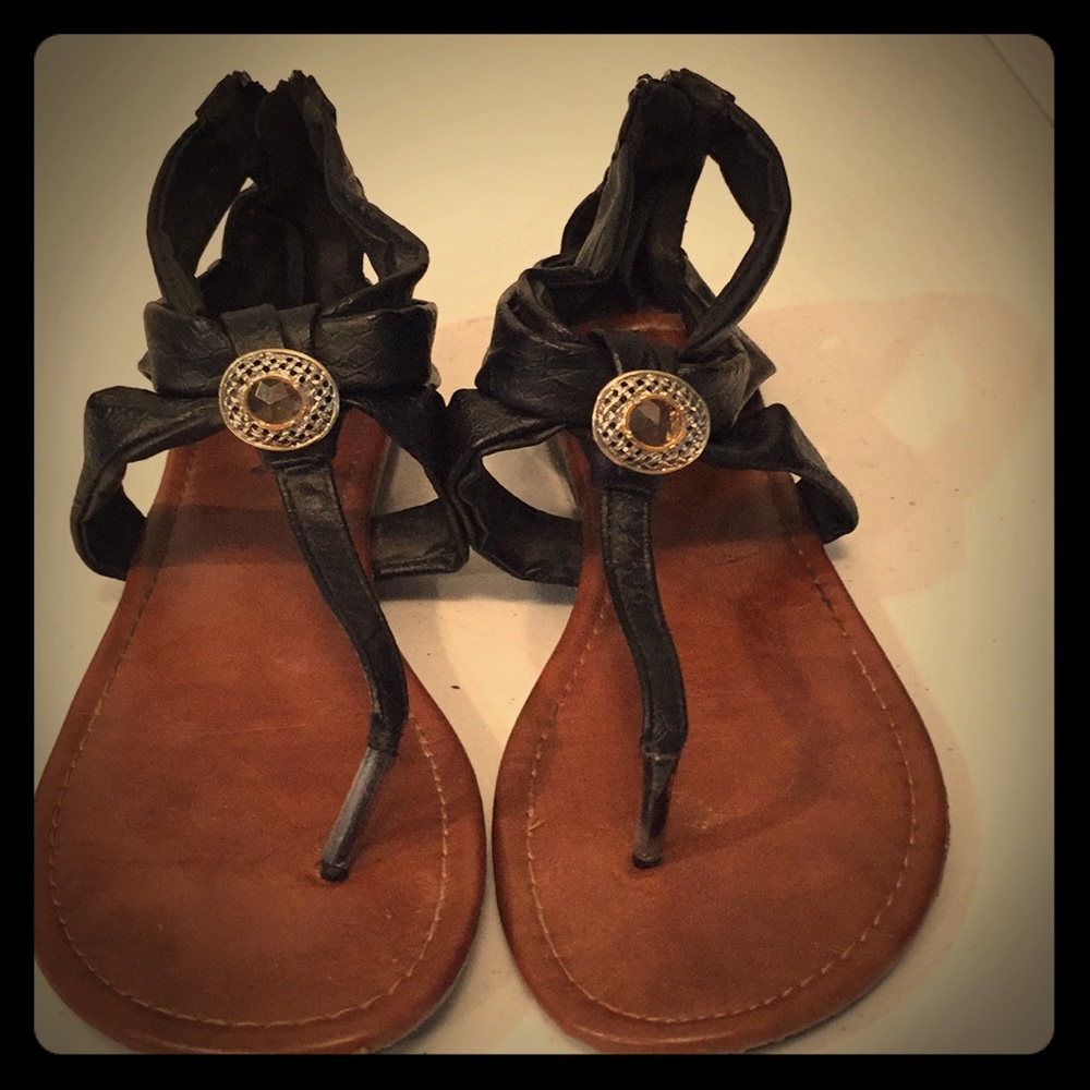 🐶4 for $20 Qupid gladiator sandals